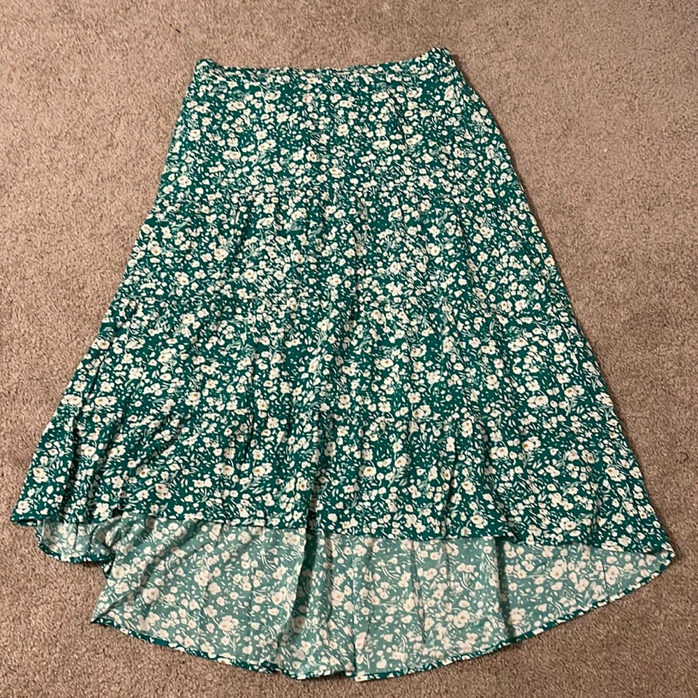 New with tags high low skirt